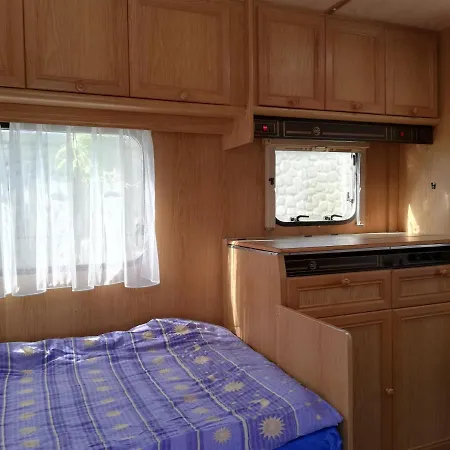 Mauritius Мельно