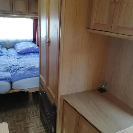 Кемпинг Mauritius Мельно