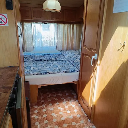 Mauritius Мельно