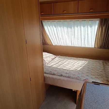 Mauritius Мельно